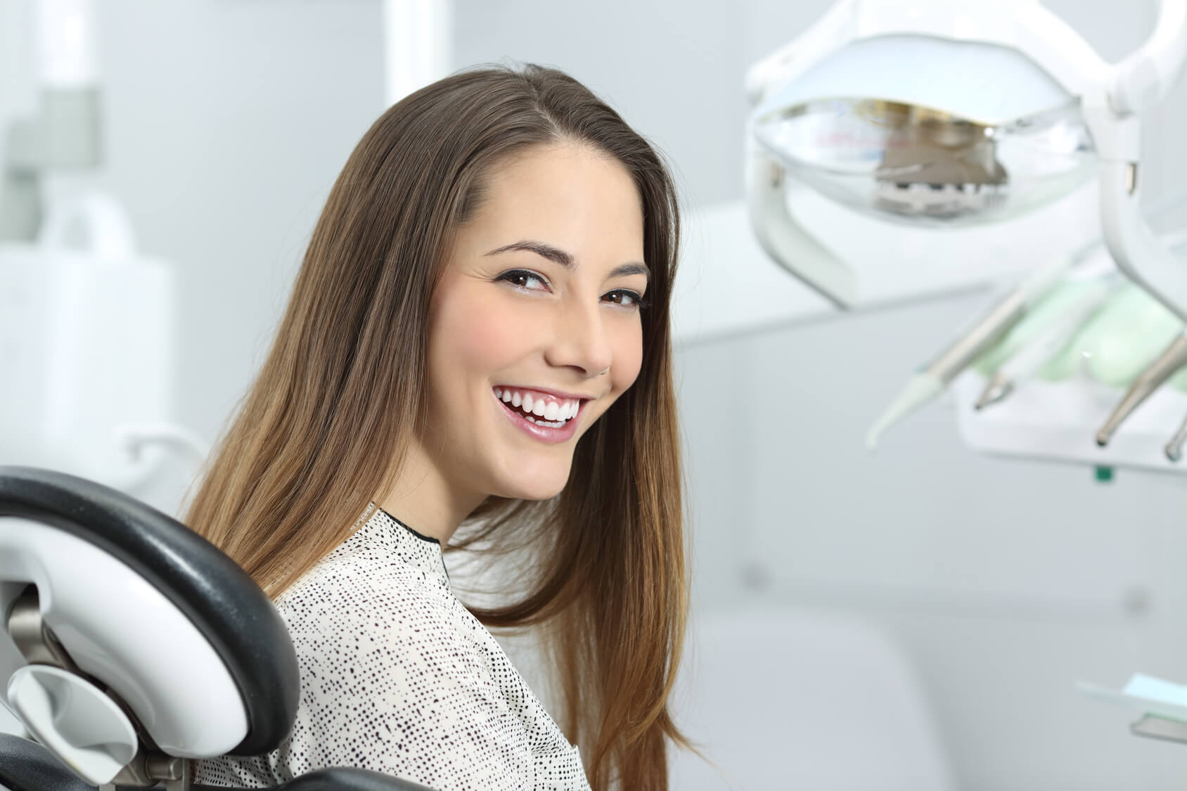 Jakie korzyści przynoszą nam regularne przeglądy stomatologiczne?