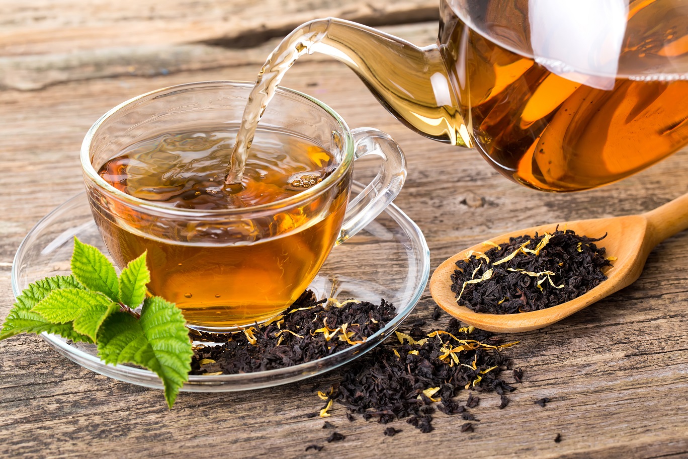 7 powodów, aby zacząć pić herbatę zieloną