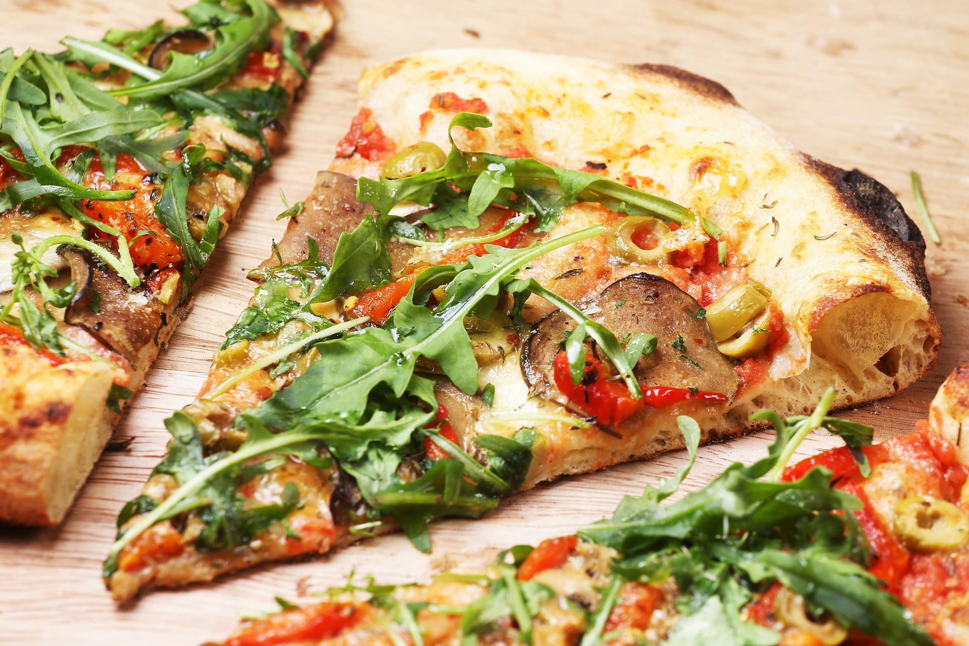 Pizza – klasyczny street food czy potrawa królów?