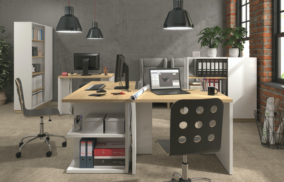 Krzesło, lampka biurowa, wygodne biurko… 5 niezbędnych rzeczy do pracy zdalnej