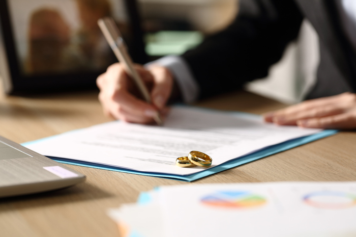 Rozdzielność majątkowa a rozwód – co musisz wiedzieć?